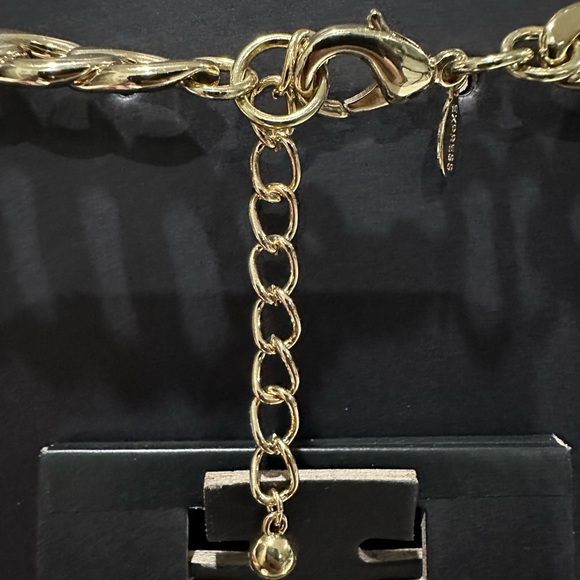 Louis Vitton lock and chain - Picture 2 of 7